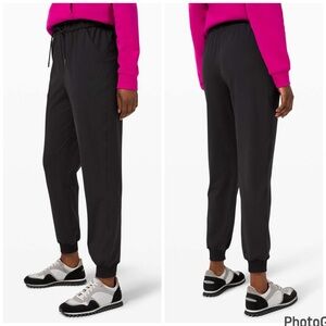 Lululemon Stretch High-Rise Jogger Black Size 2